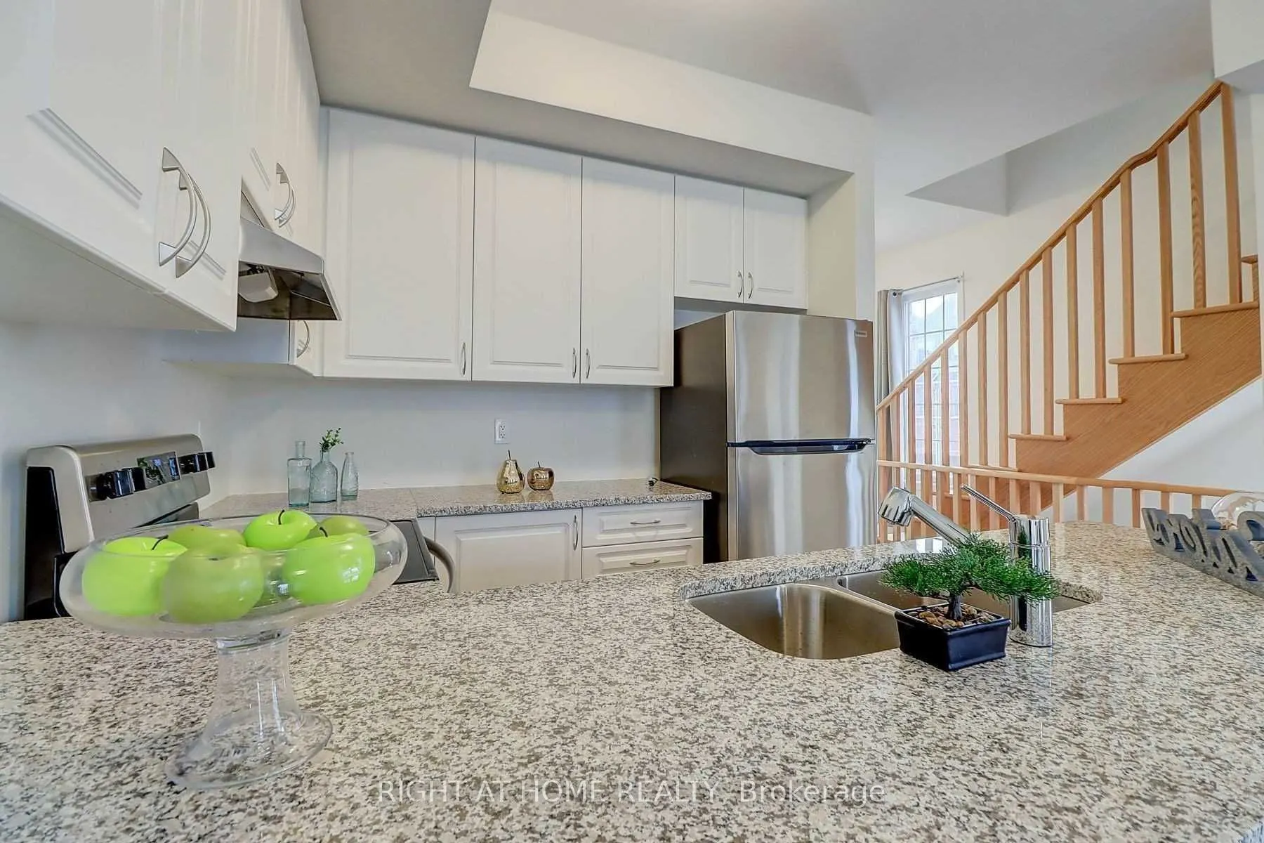 2552 Earleville Path, #128