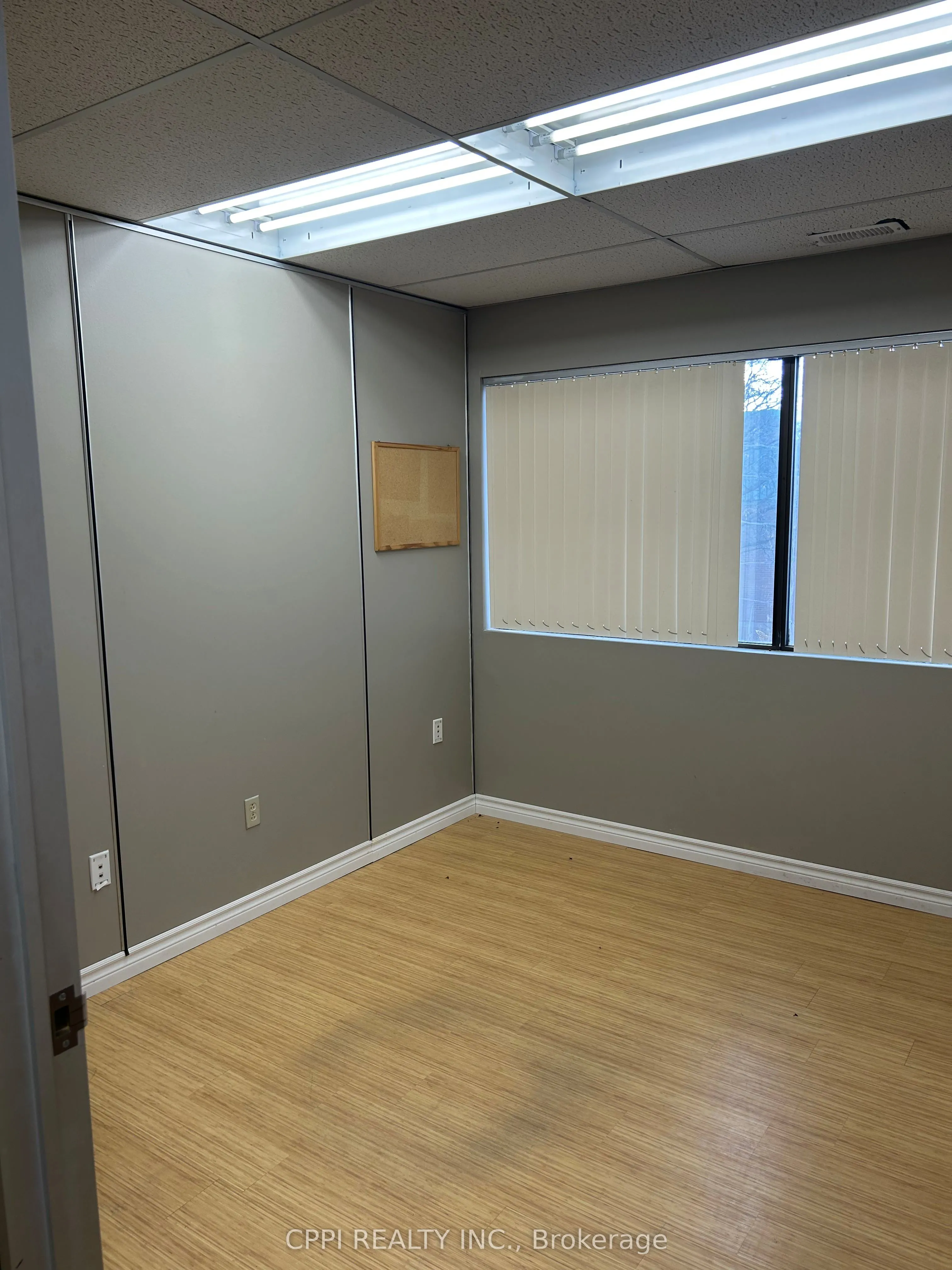 650 King Street E, #208