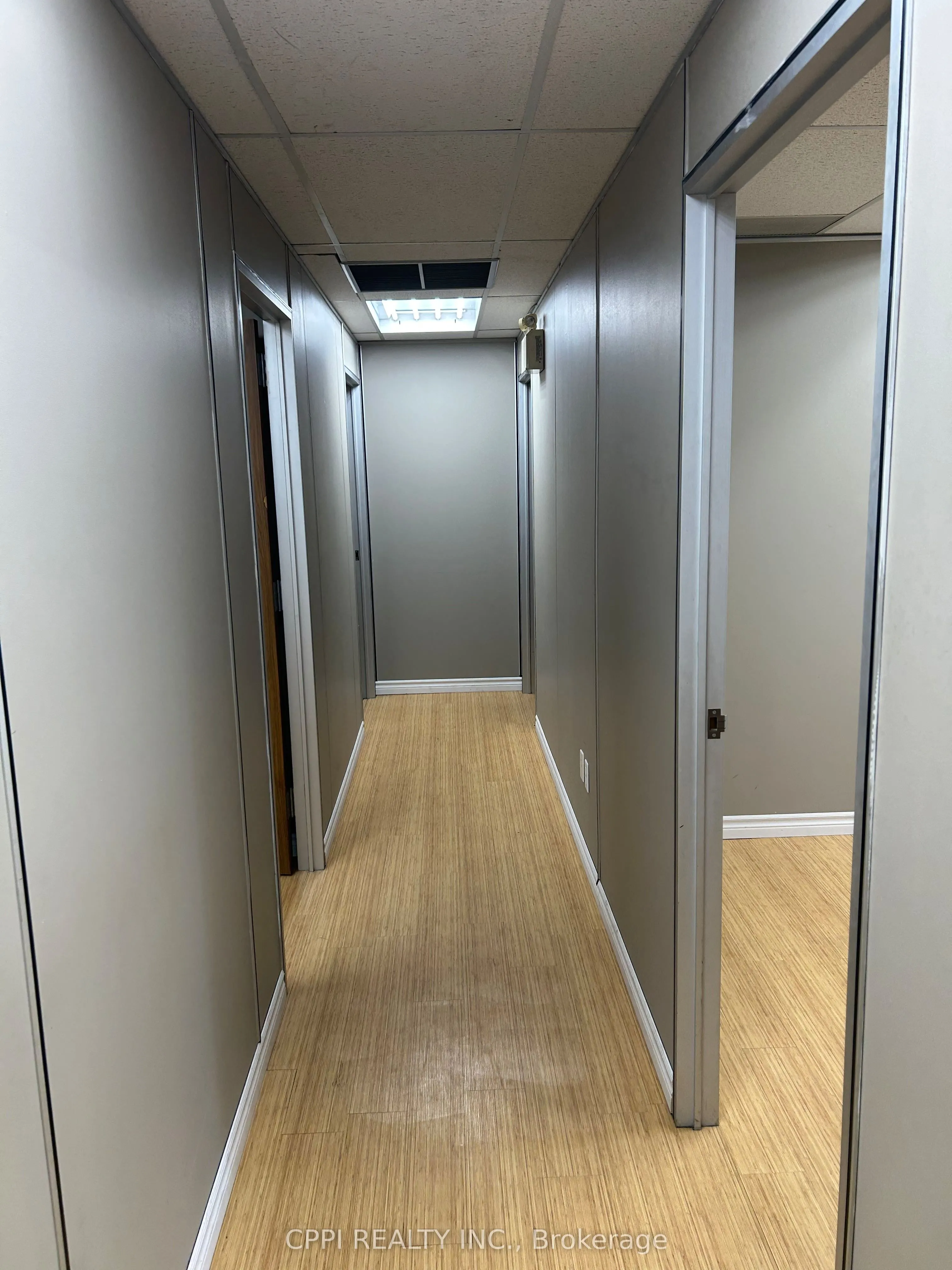 650 King Street E, #208