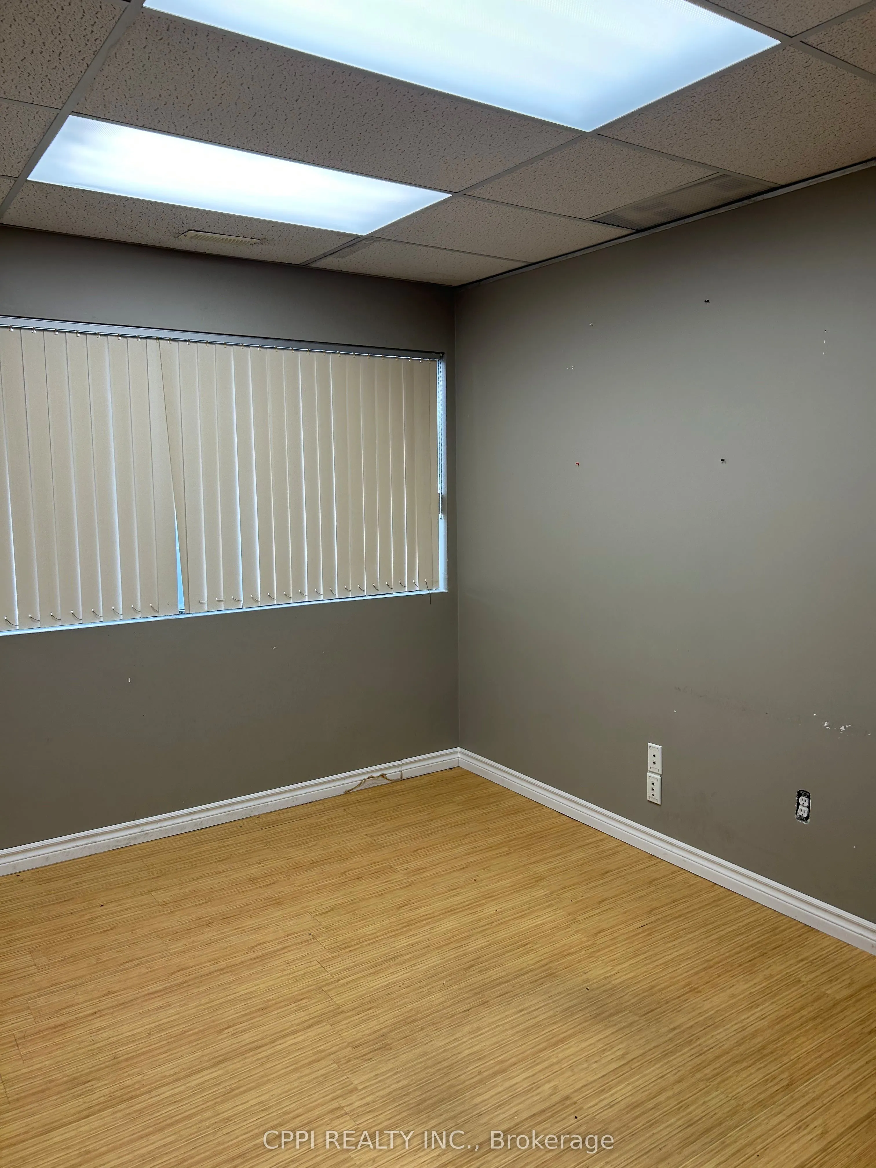 650 King Street E, #208