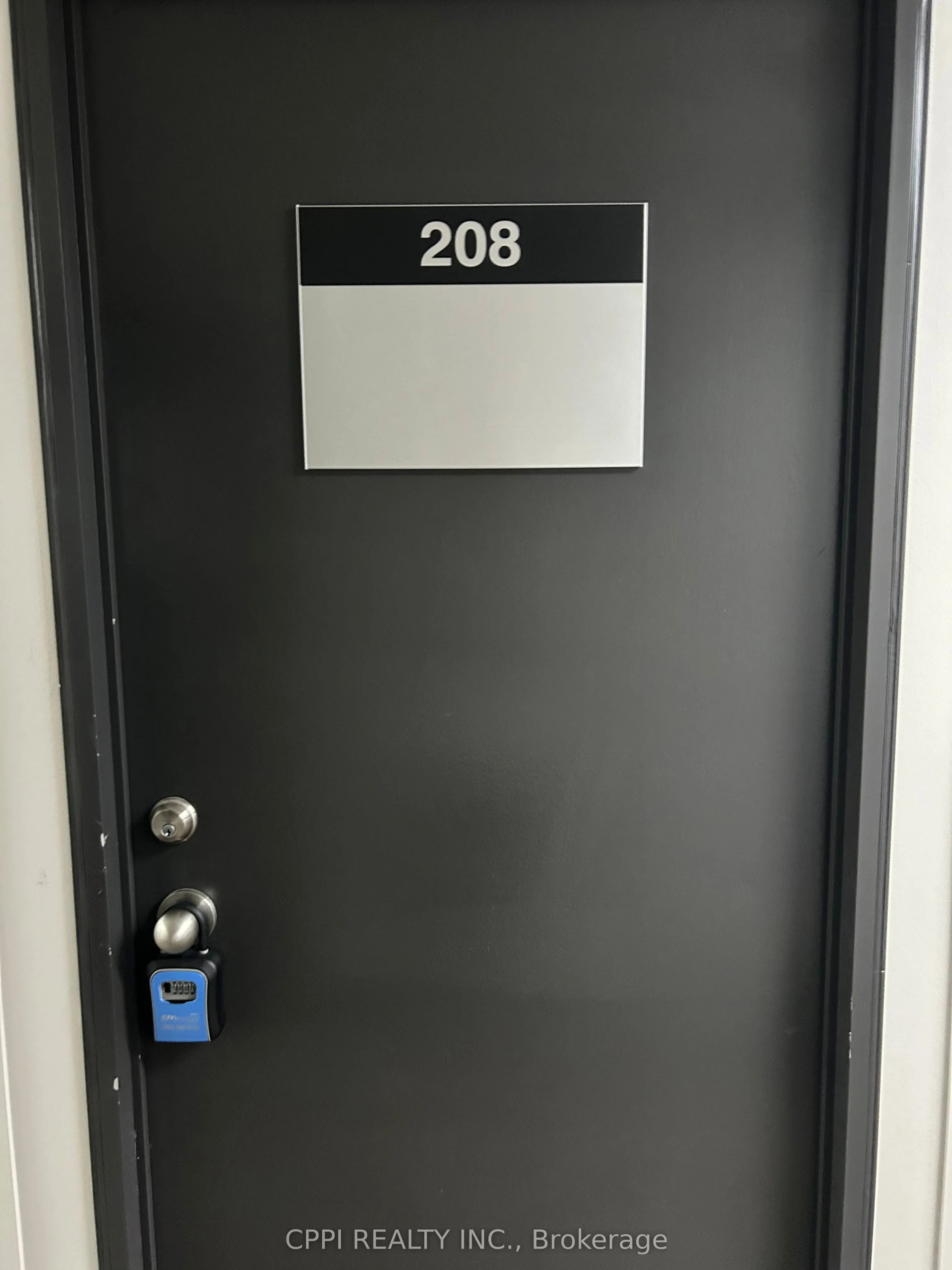 650 King Street E, #208