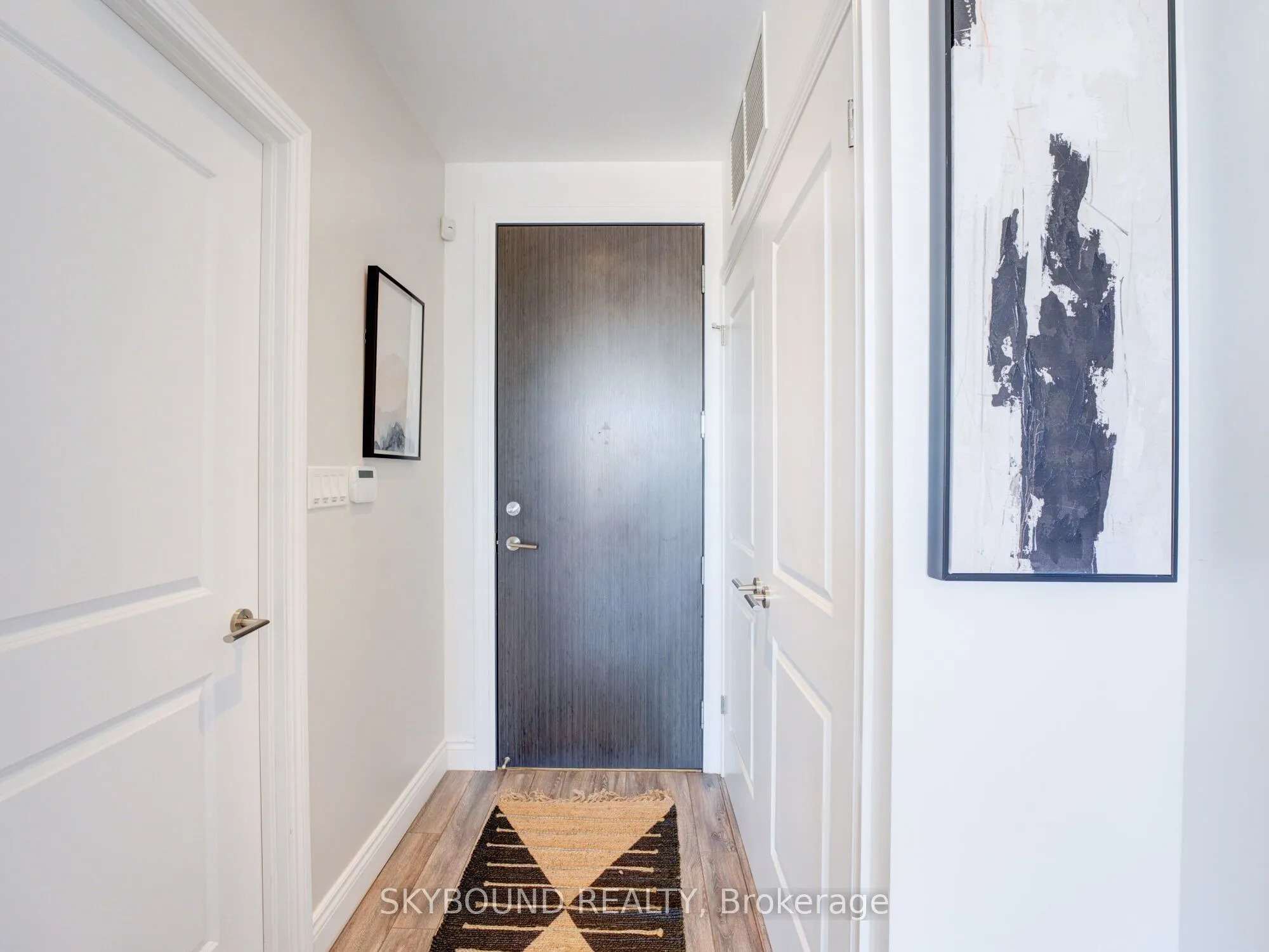 1003 Queen Street E, #302