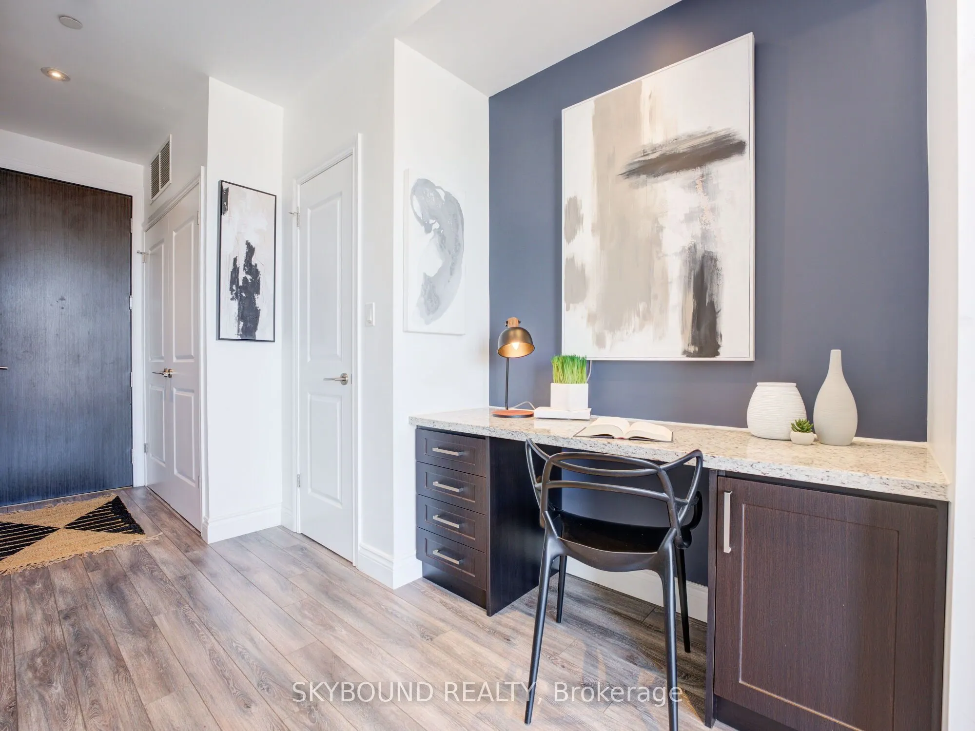 1003 Queen Street E, #302