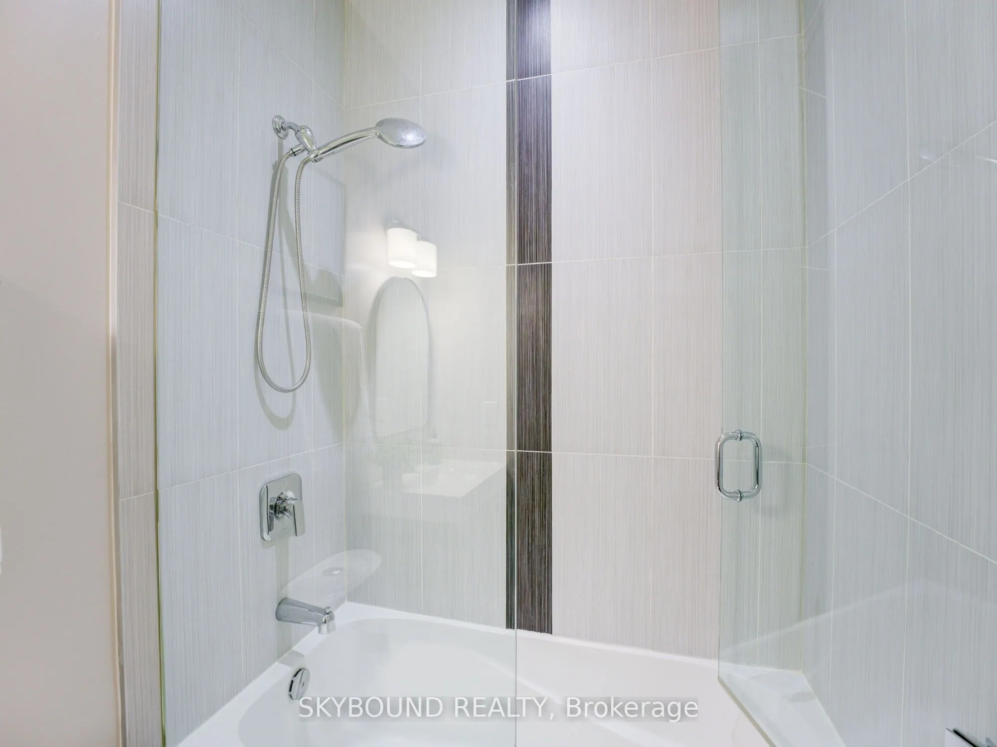 1003 Queen Street E, #302