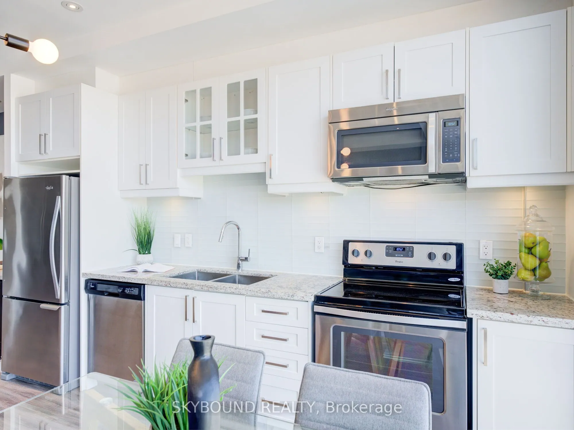 1003 Queen Street E, #302