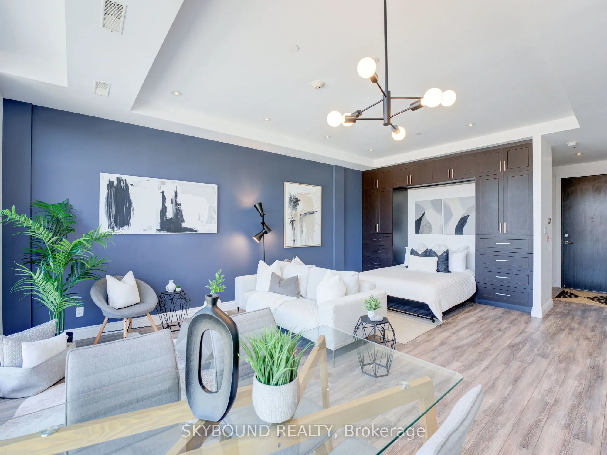 1003 Queen Street E, #302