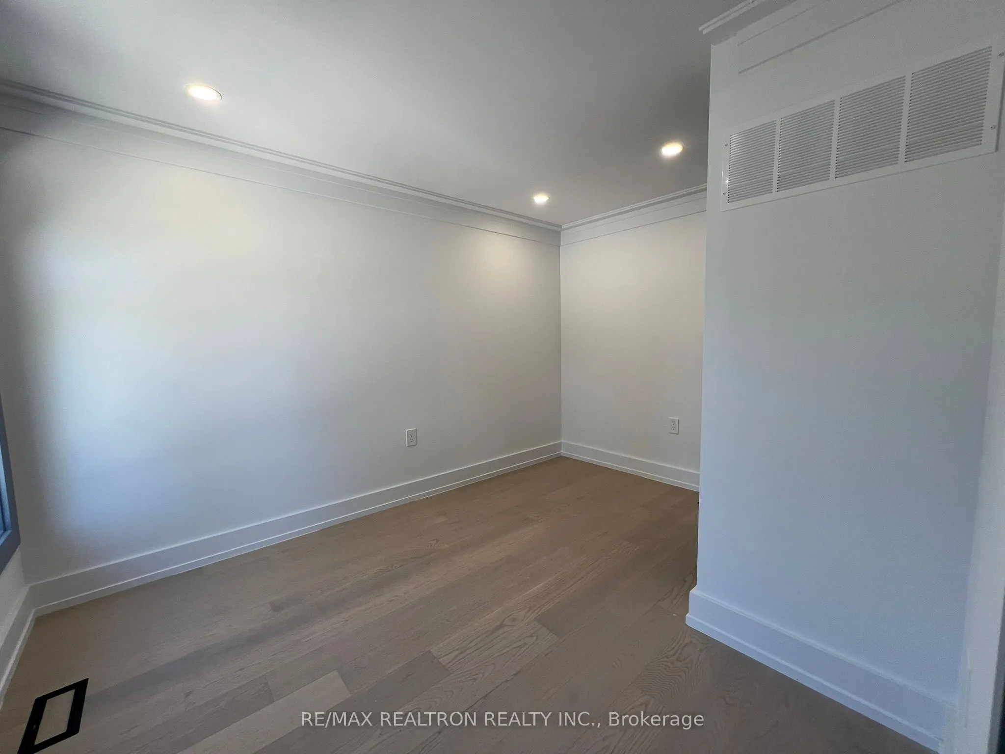 347 MAIN Street, #GARDEN SUITE UPPER