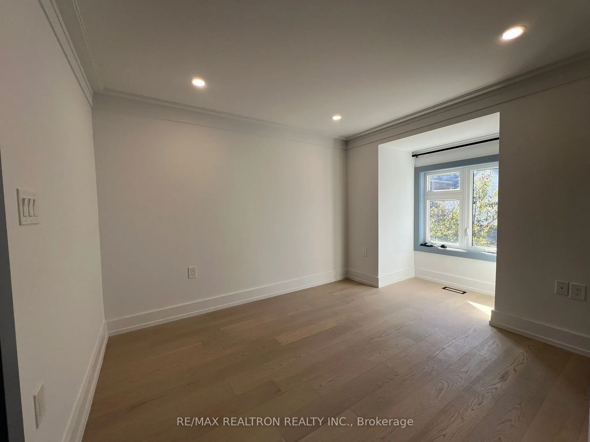 347 MAIN Street, #GARDEN SUITE UPPER