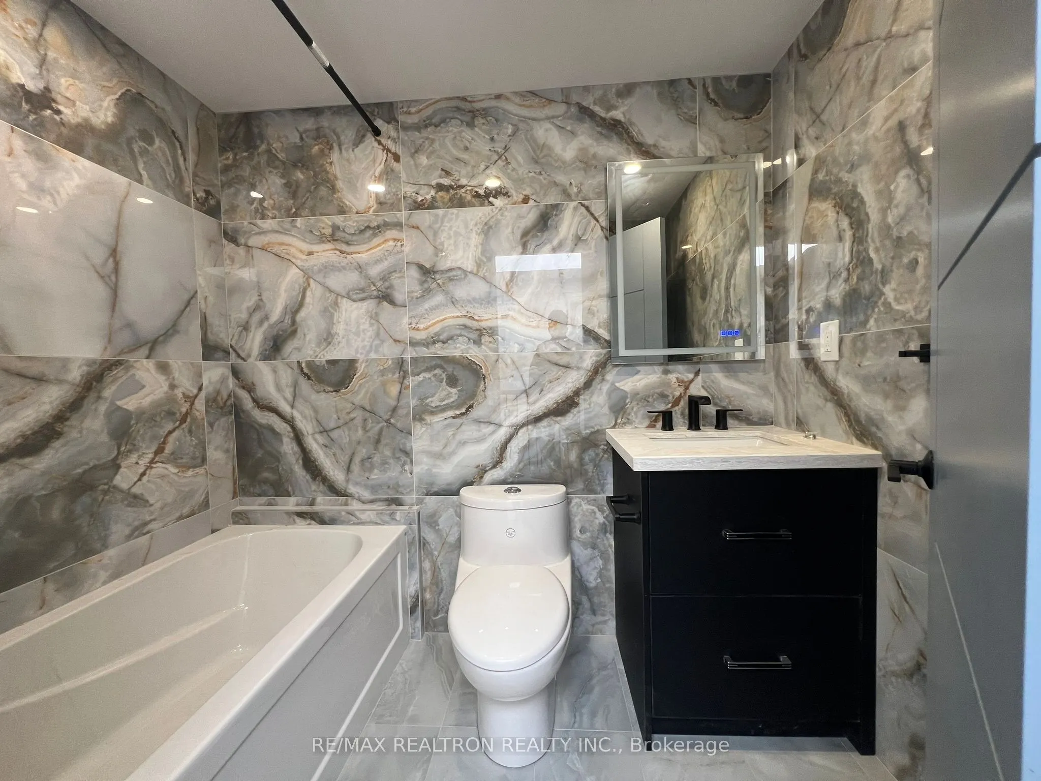 347 MAIN Street, #GARDEN SUITE UPPER