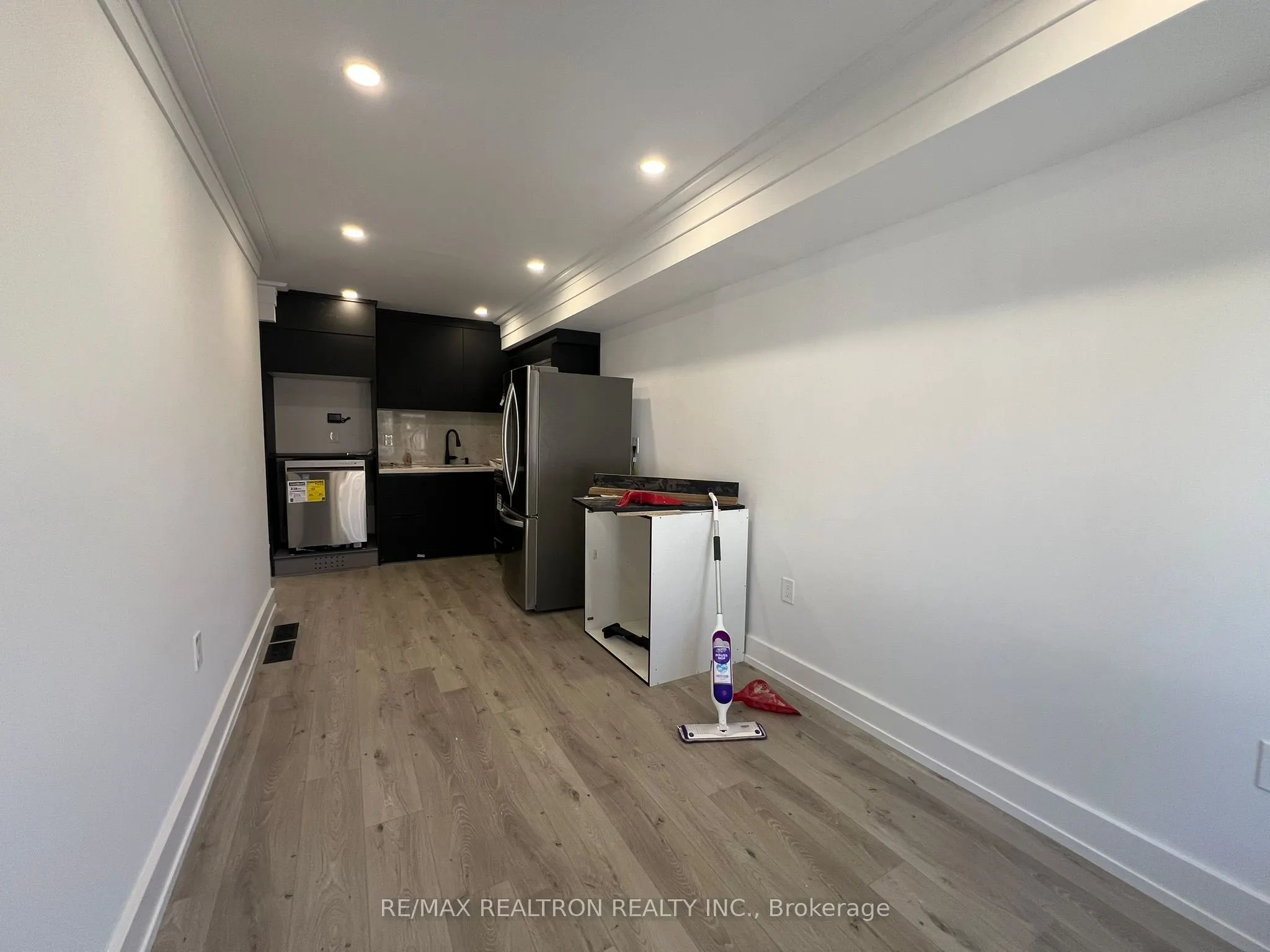 347 MAIN Street, #GARDEN SUITE UPPER