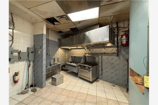 8 Glen Watford Drive, #F9