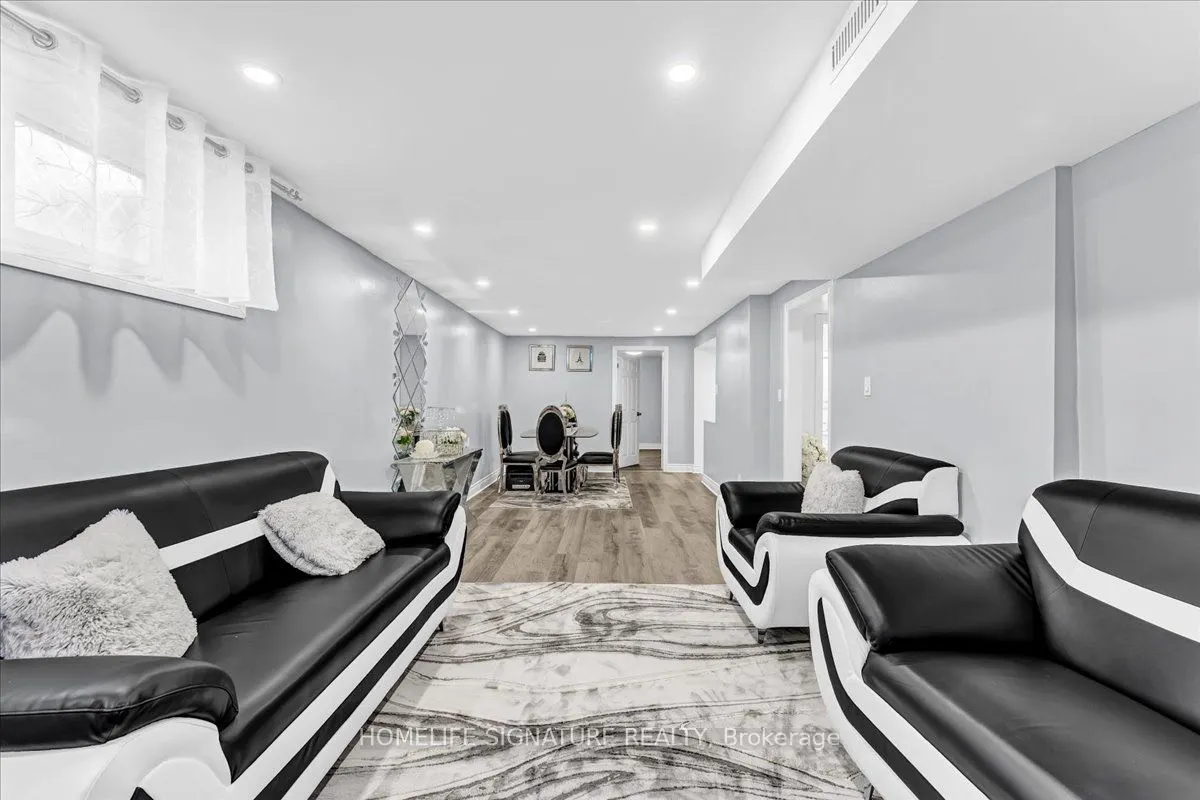 83 Pachino Boulevard