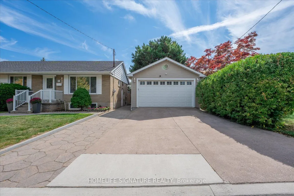 83 Pachino Boulevard