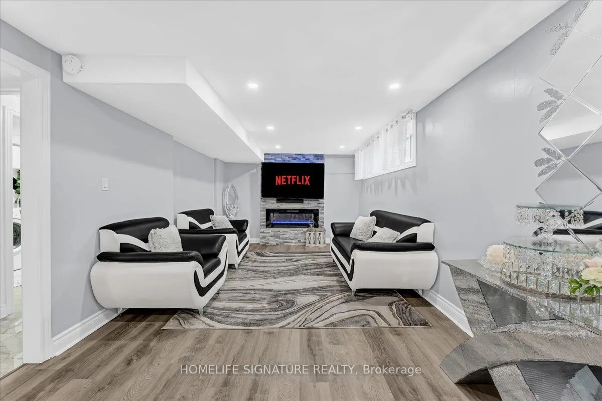 83 Pachino Boulevard