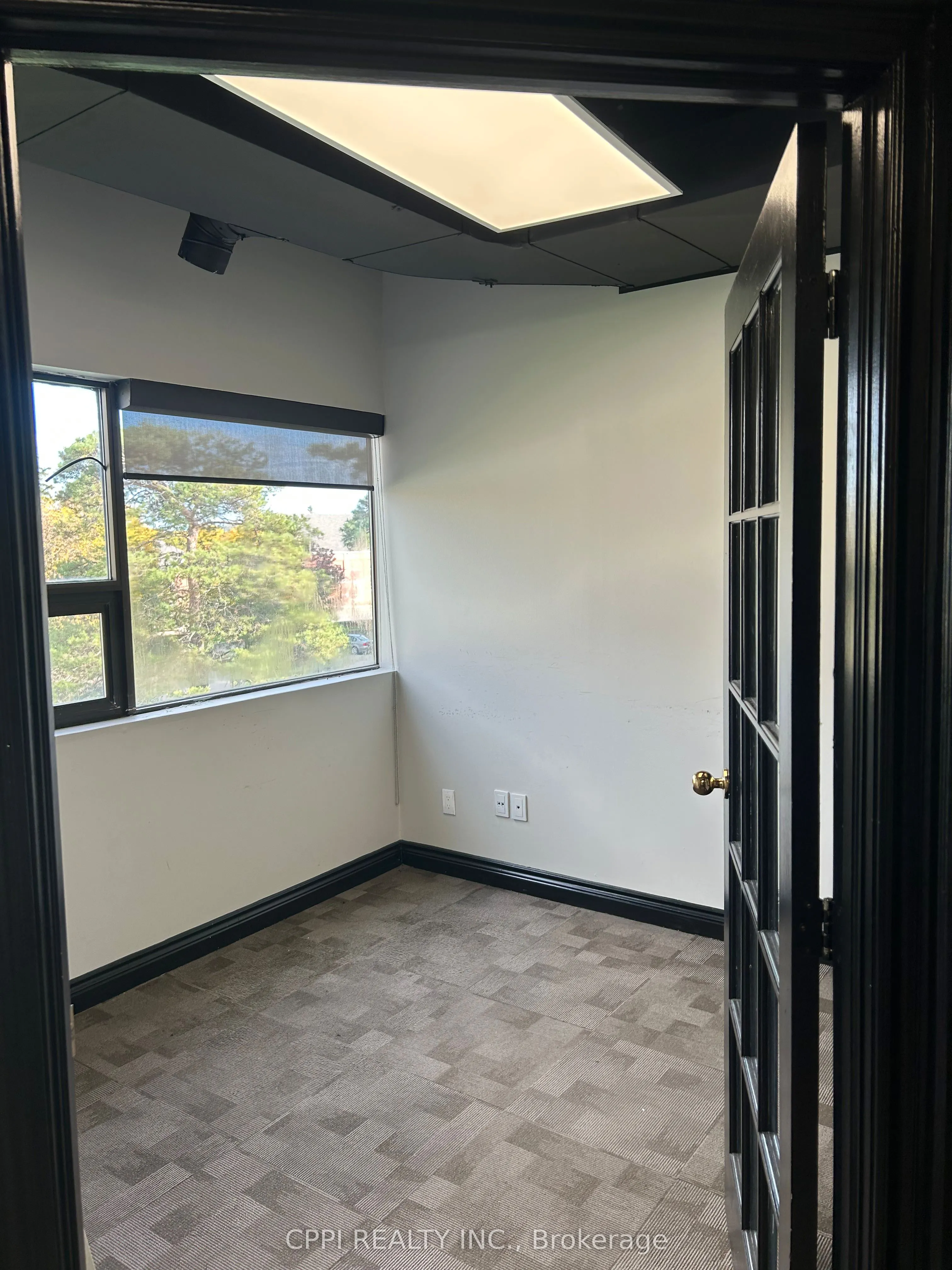 650 King Street E, #217