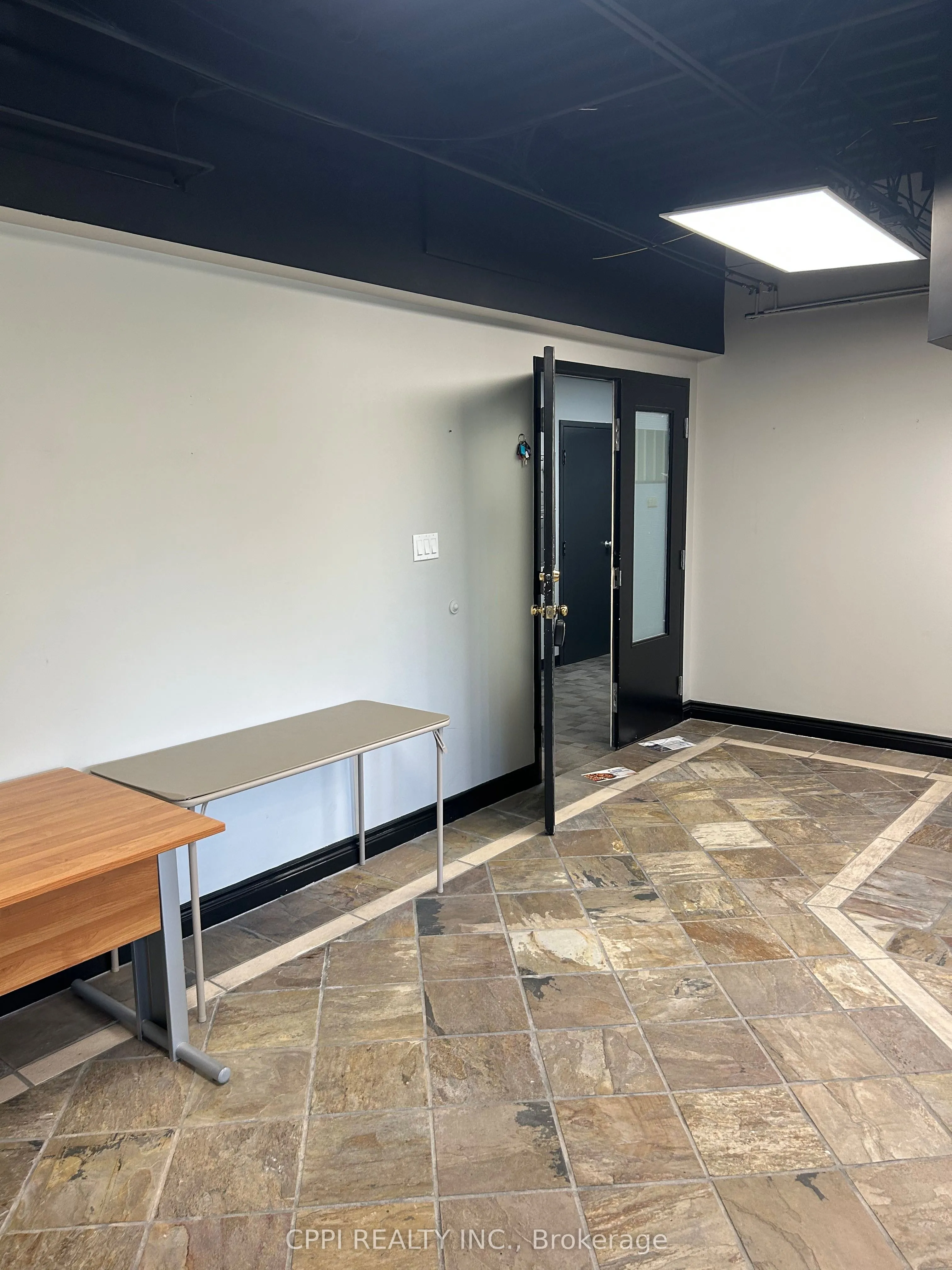 650 King Street E, #217