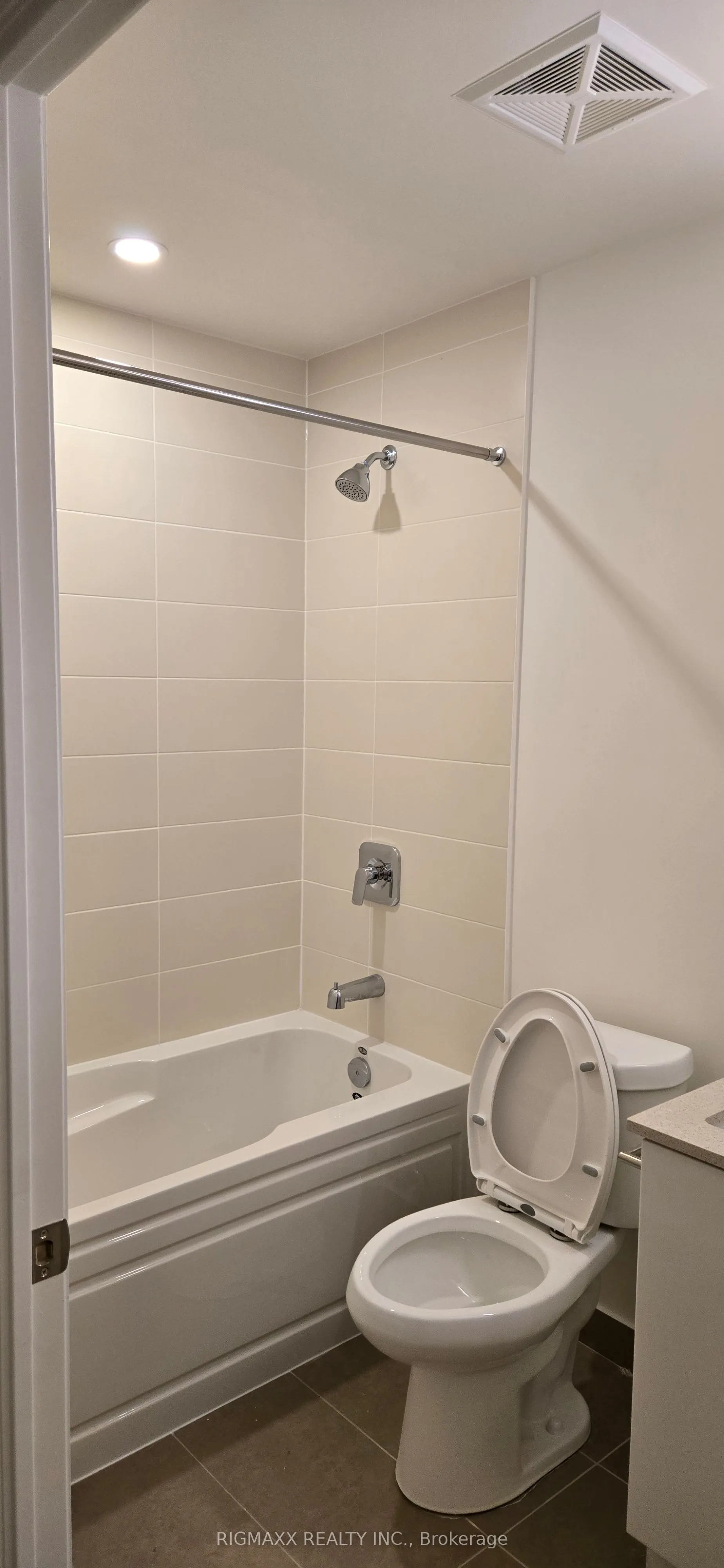 3260 Sheppard Avenue E, #1507