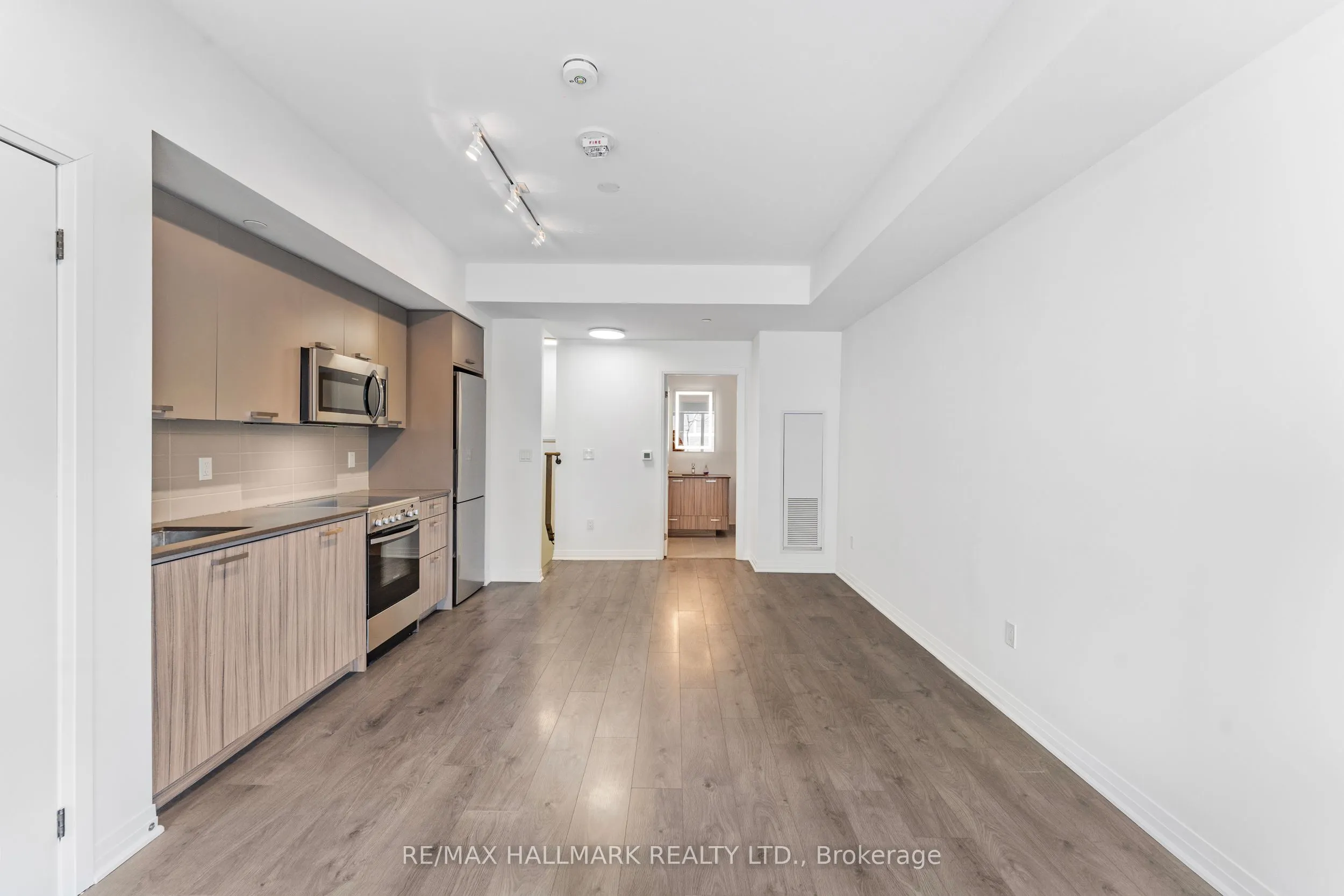 2301 Danforth Avenue, #TH 103
