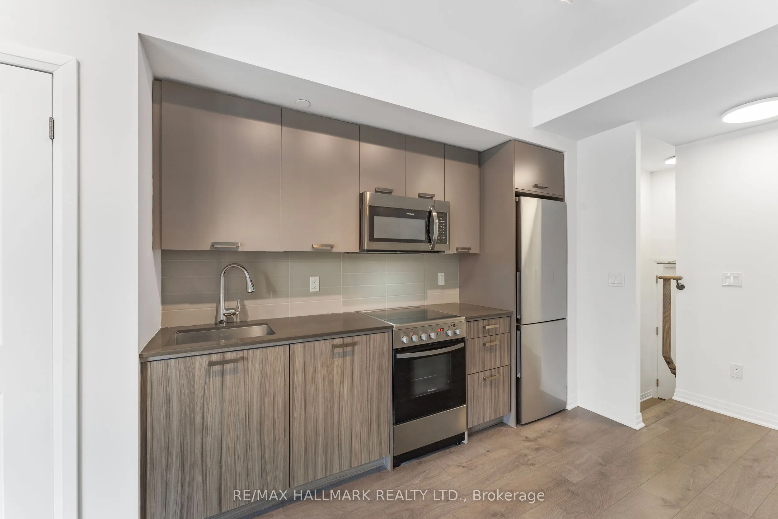 2301 Danforth Avenue, #TH 103