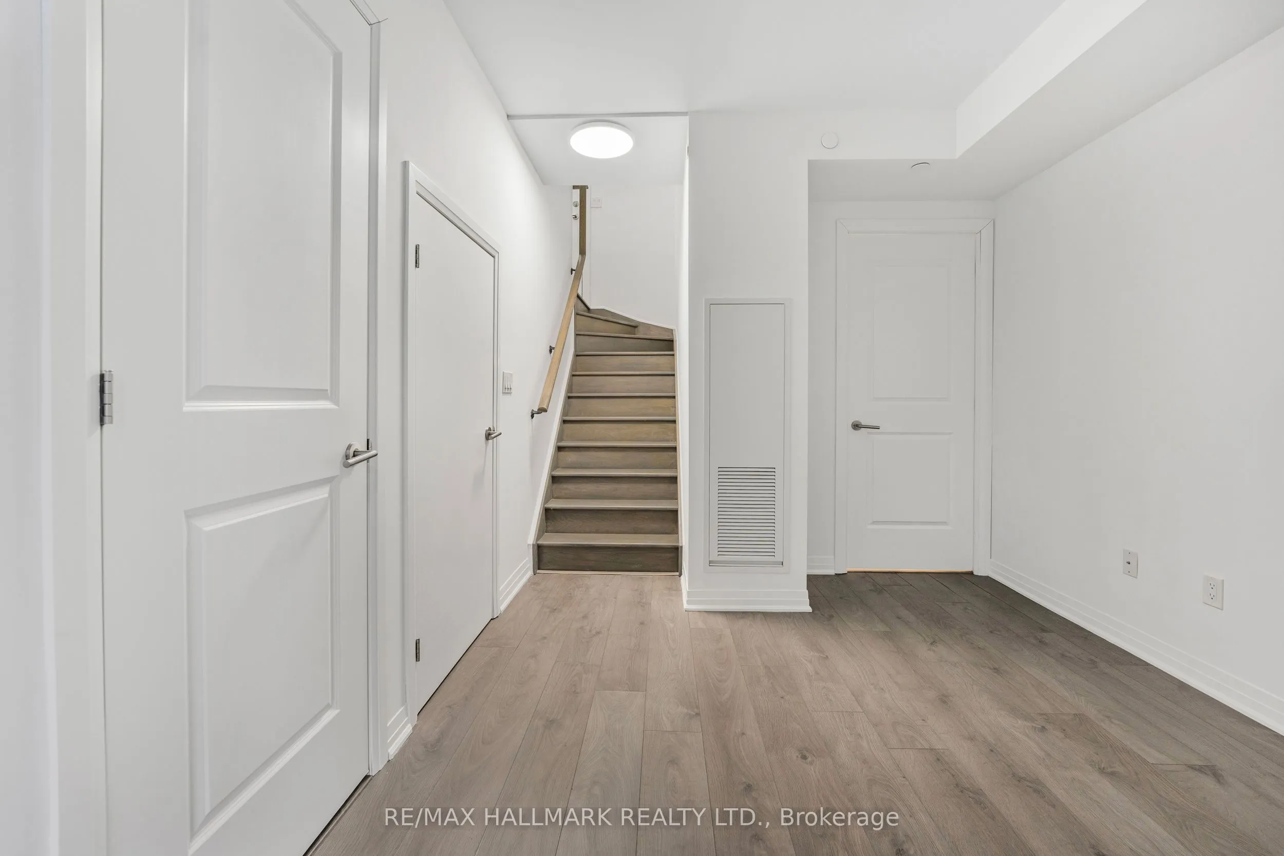 2301 Danforth Avenue, #TH 103