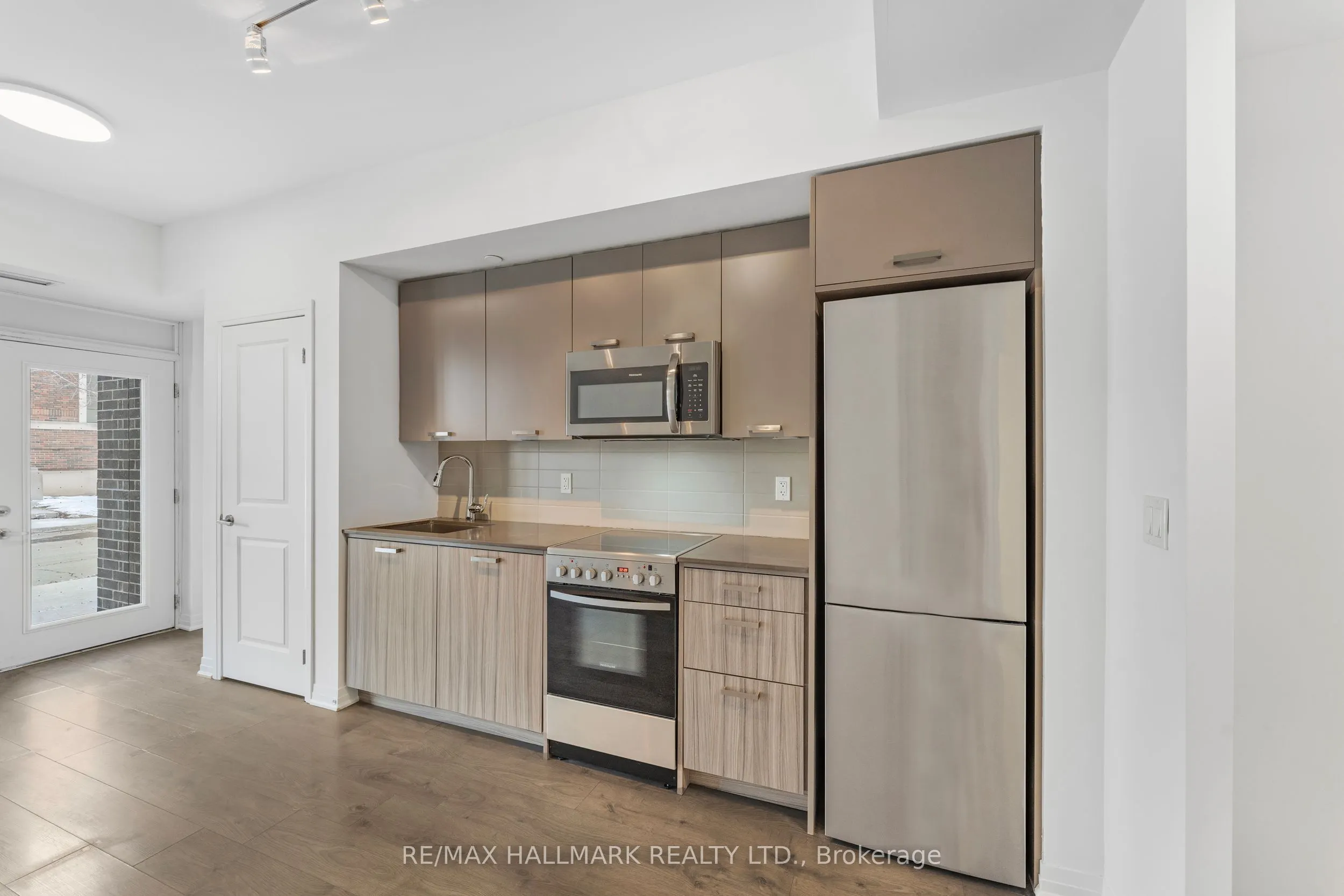 2301 Danforth Avenue, #TH 103