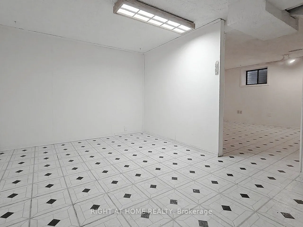 15 Brimwood Boulevard, #61