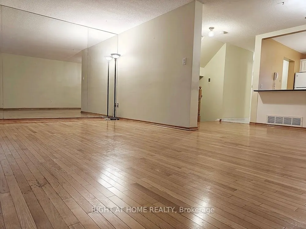 15 Brimwood Boulevard, #61