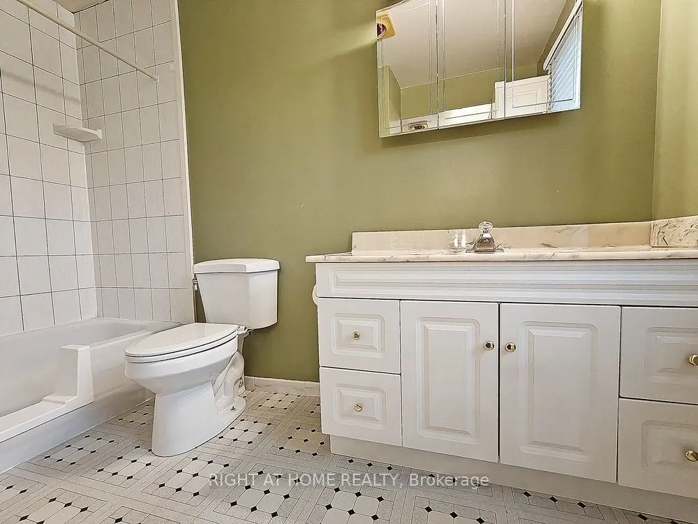 15 Brimwood Boulevard, #61