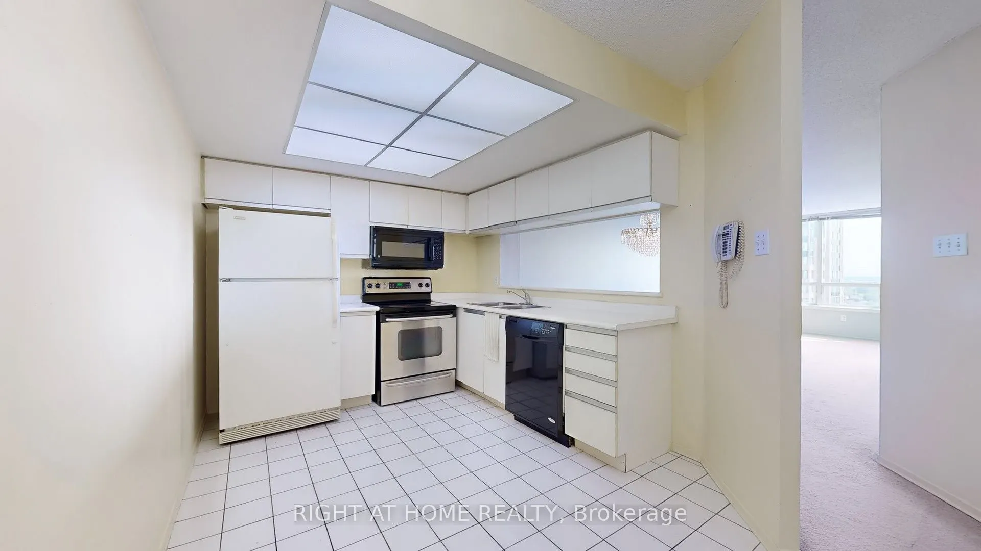 350 Alton Towers Circle, #1107