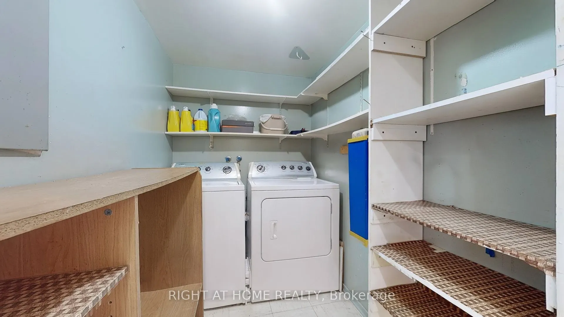 350 Alton Towers Circle, #1107