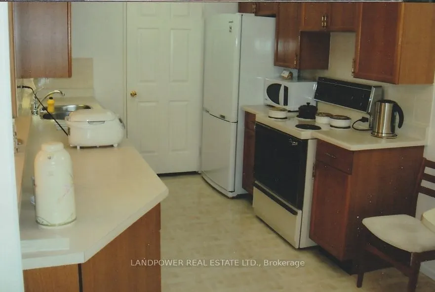 175 Bamburgh Circle N, #Ph08