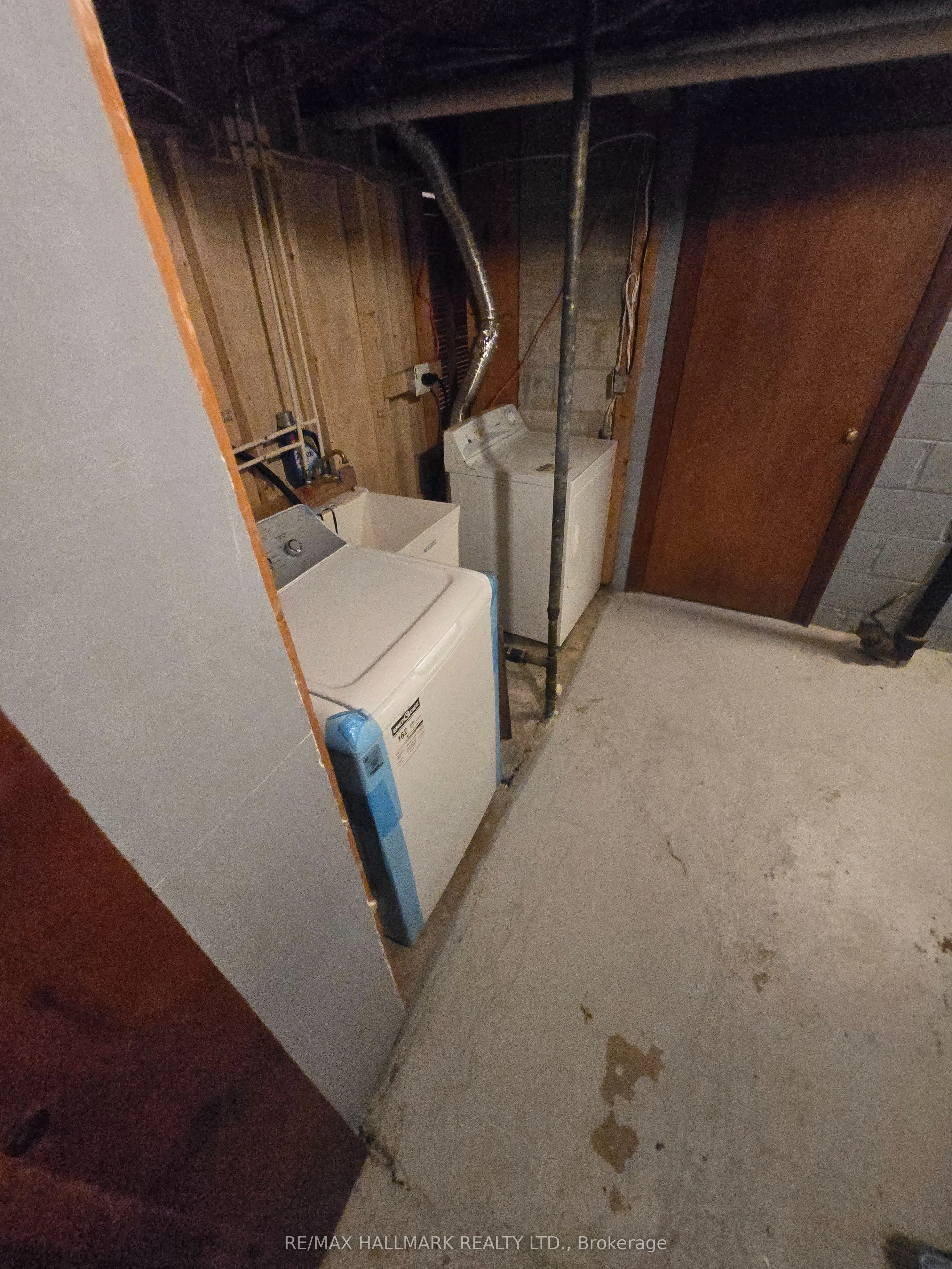 15 Burnview Crescent