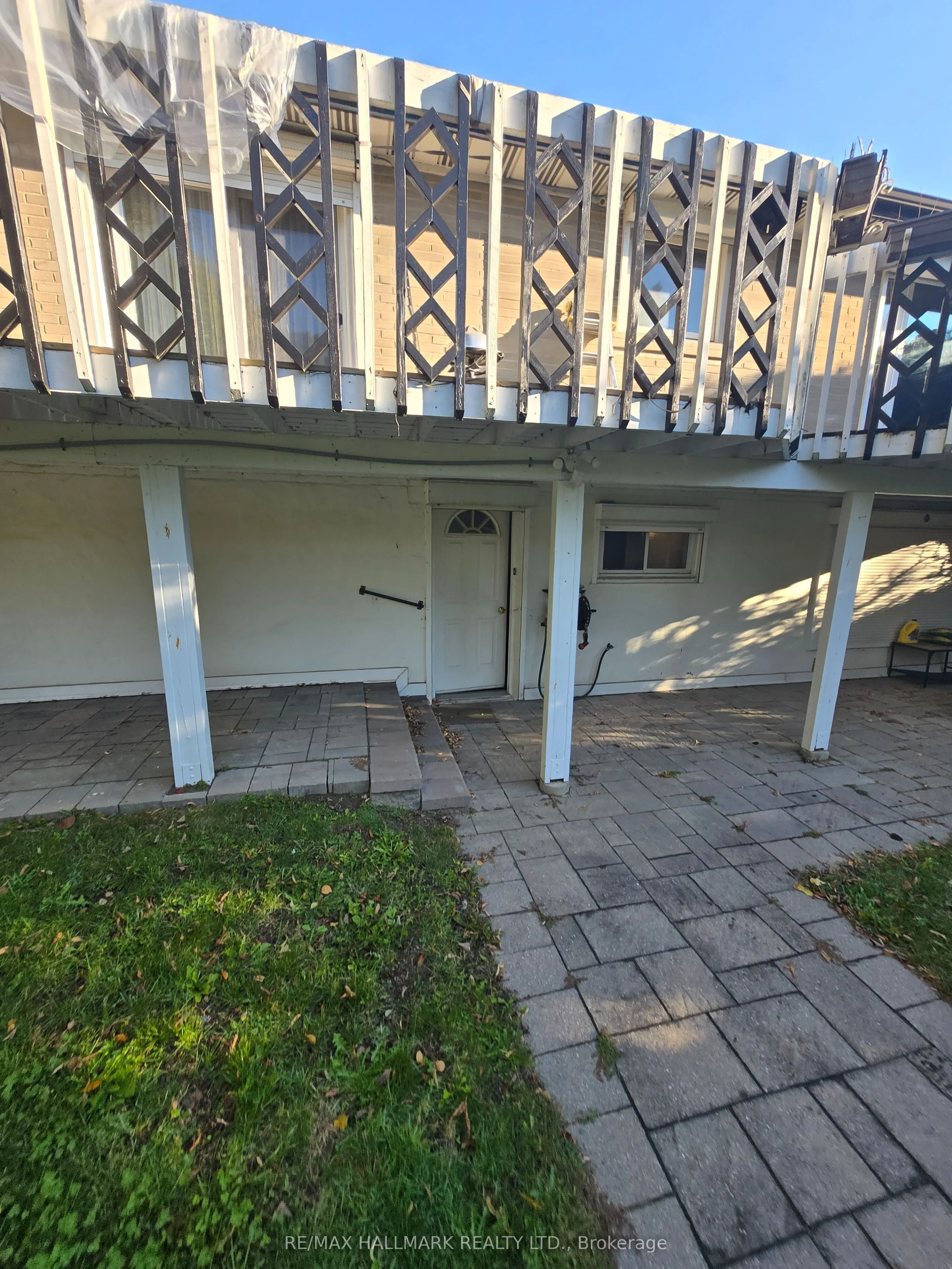 15 Burnview Crescent