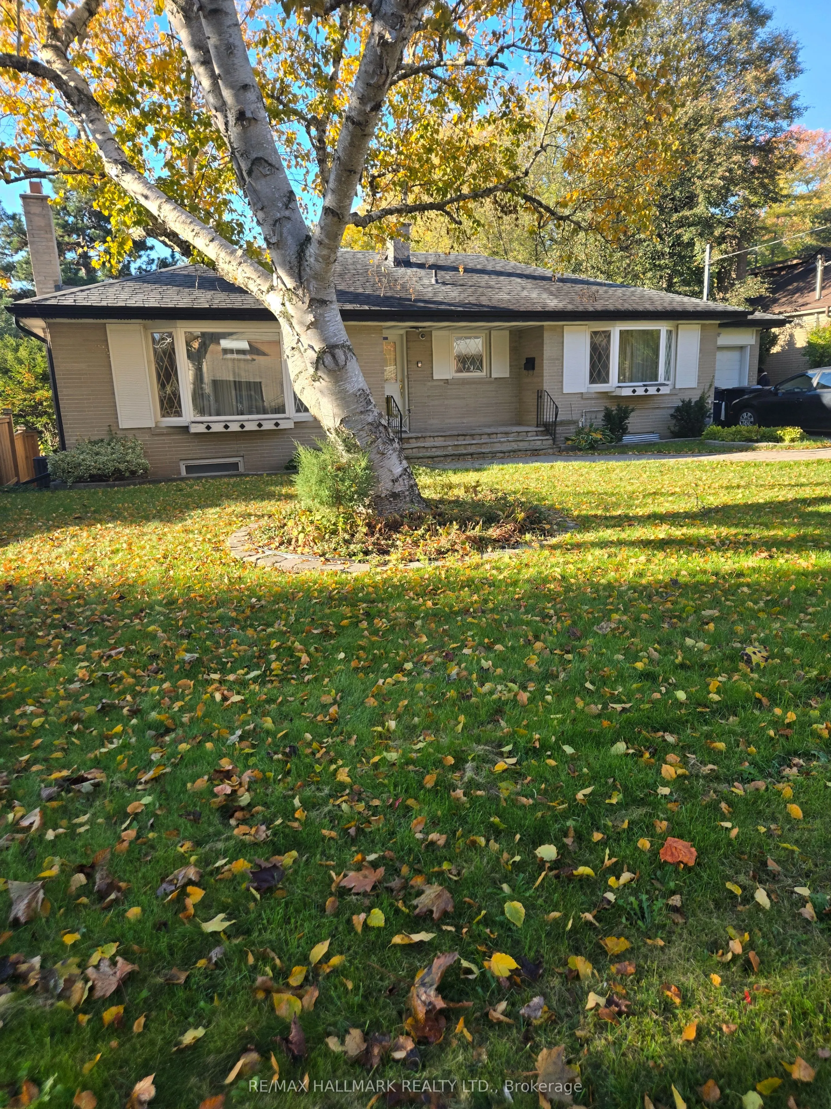 15 Burnview Crescent