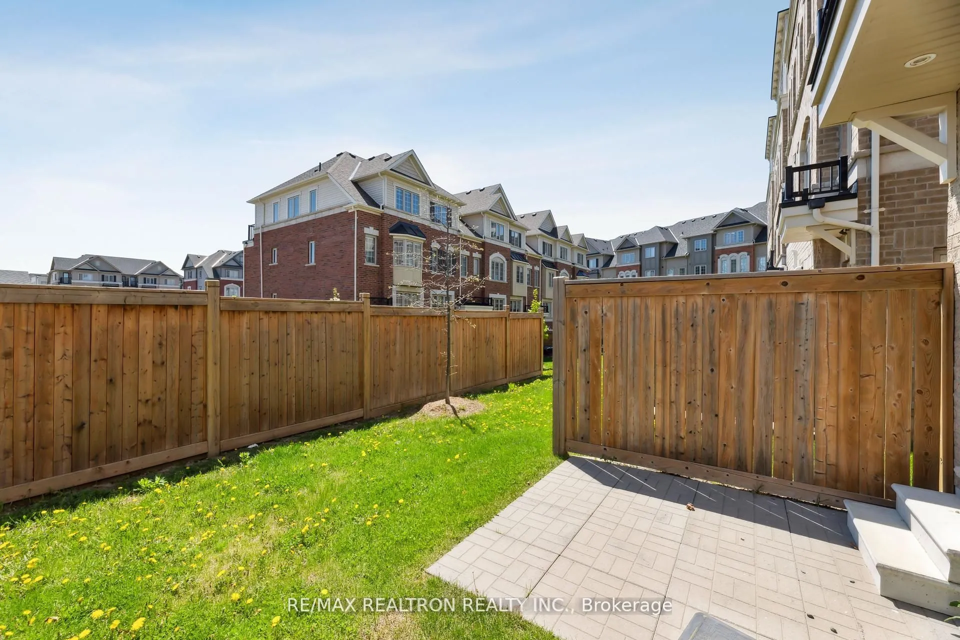 25 Christabelle Path, #369