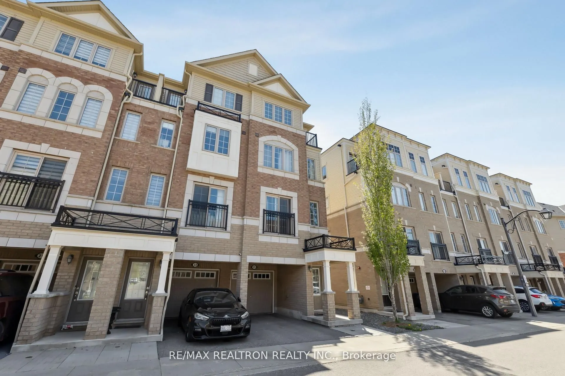 25 Christabelle Path, #369