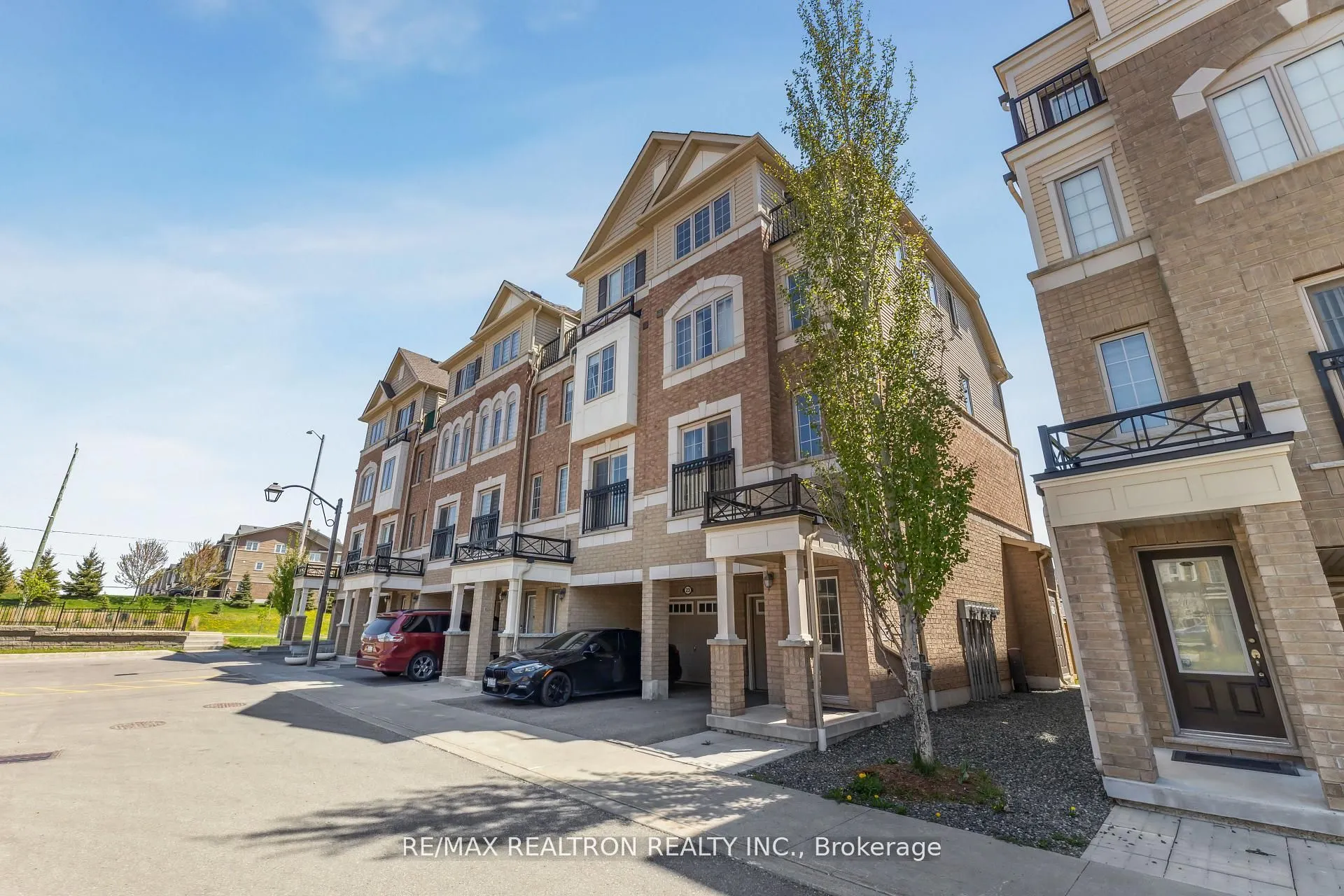 25 Christabelle Path, #369