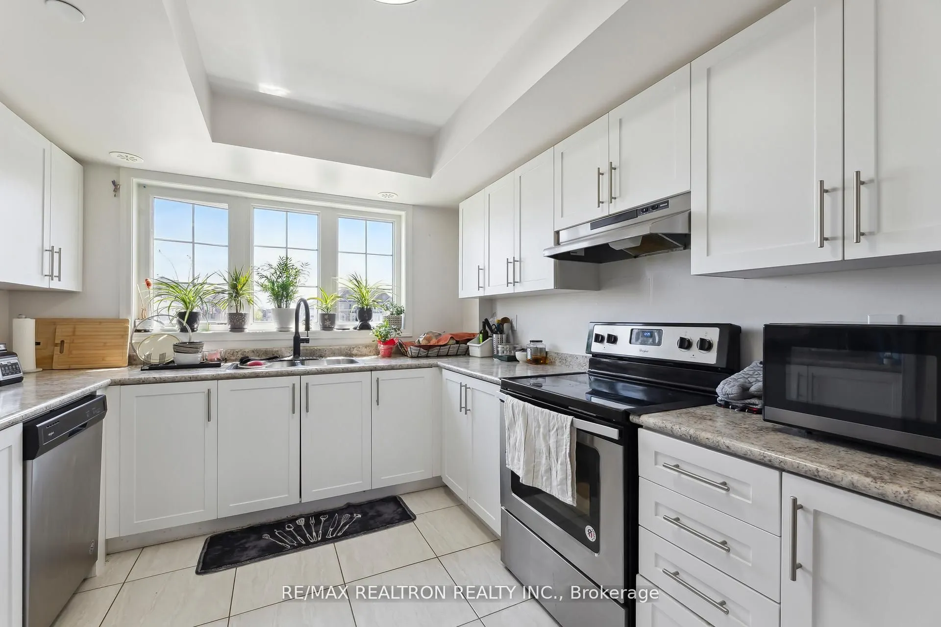 25 Christabelle Path, #369