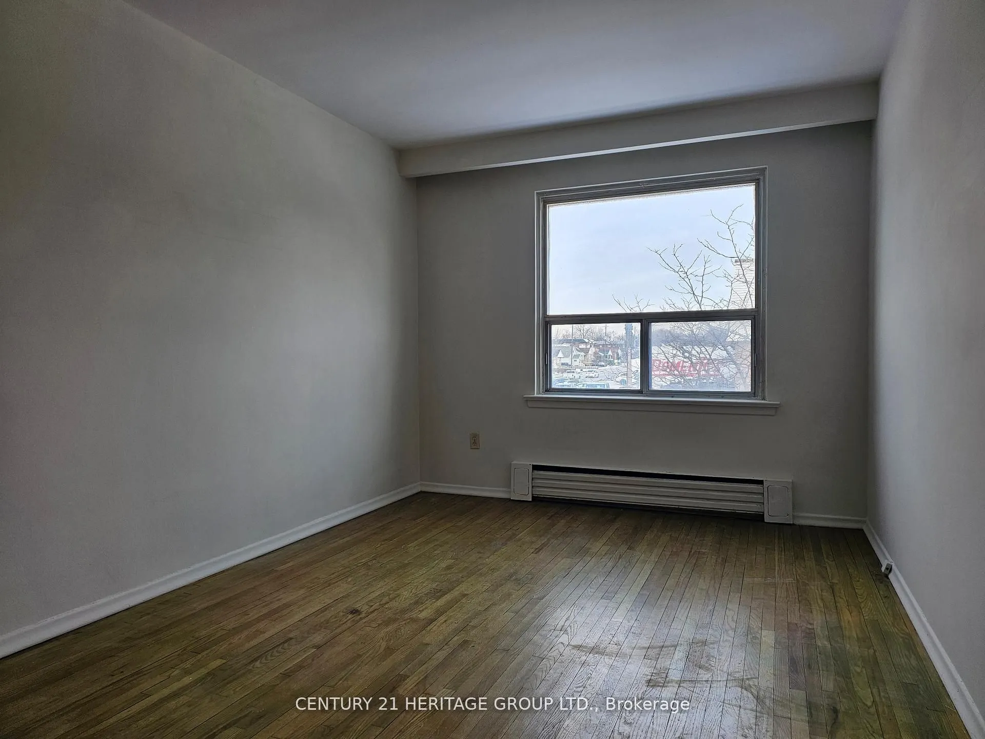 423 Pharmacy Avenue, #3