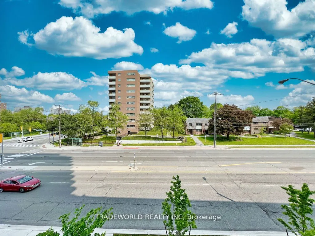 3121 Sheppard Avenue E, #211
