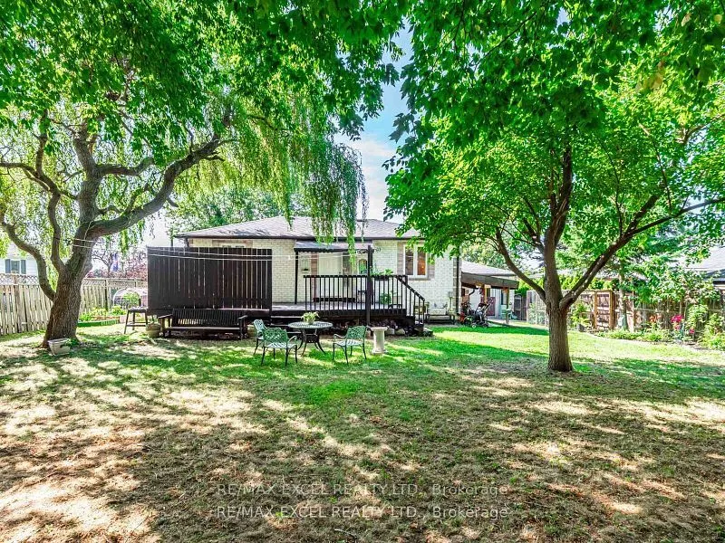 657 Old Harwood Avenue