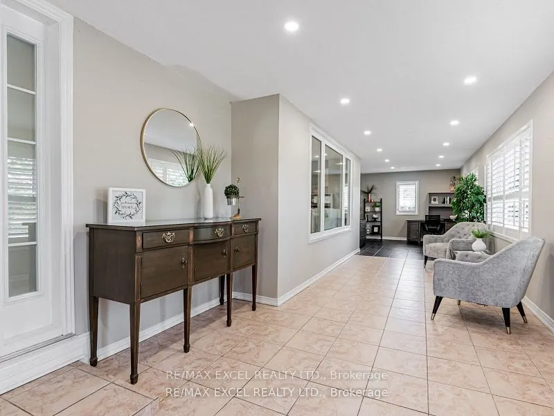 657 Old Harwood Avenue