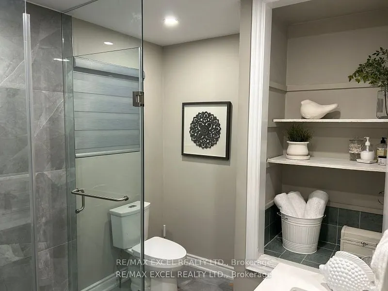 657 Old Harwood Avenue