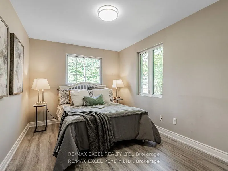 657 Old Harwood Avenue