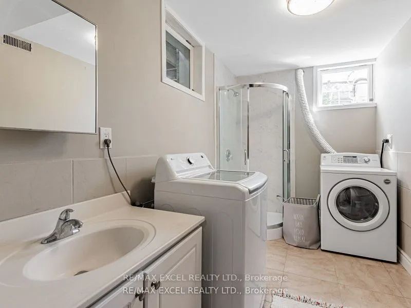 657 Old Harwood Avenue