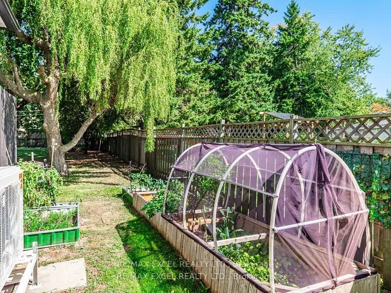 657 Old Harwood Avenue