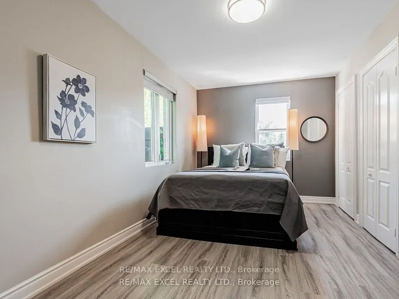 657 Old Harwood Avenue