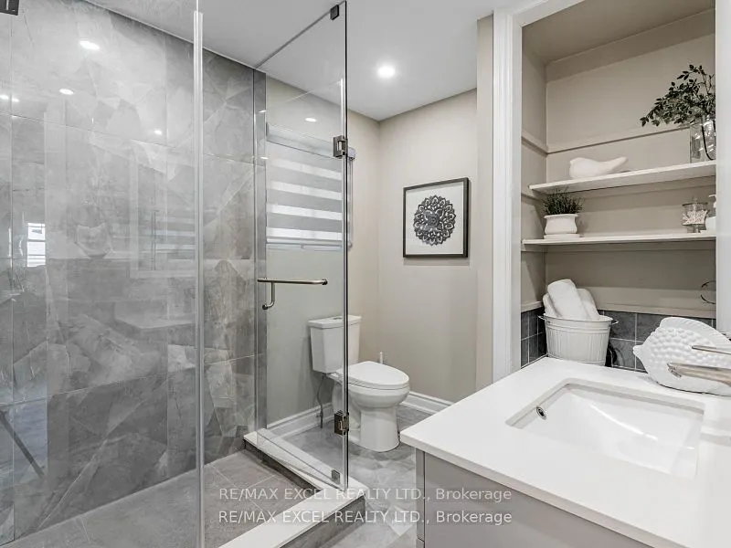 657 Old Harwood Avenue