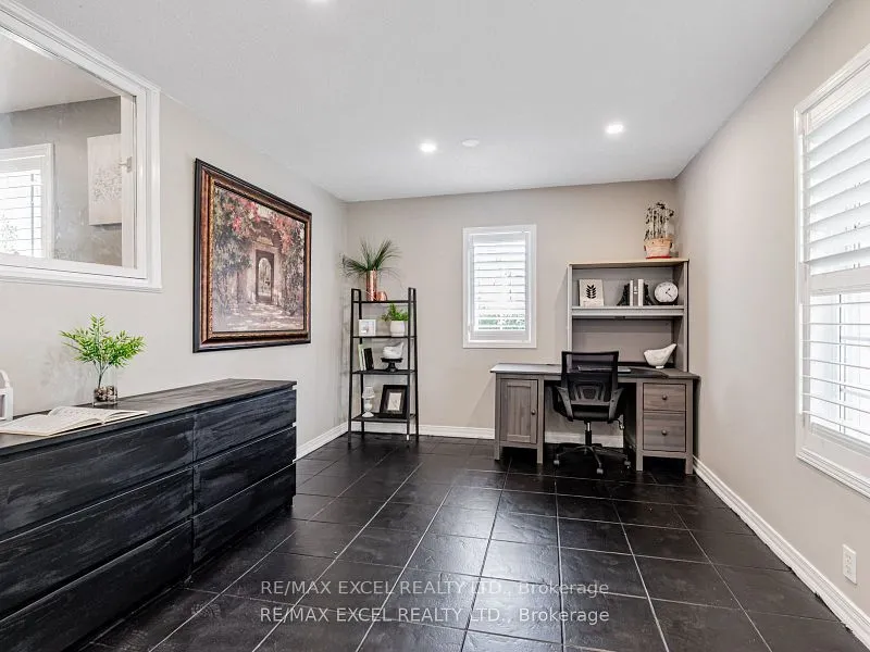 657 Old Harwood Avenue