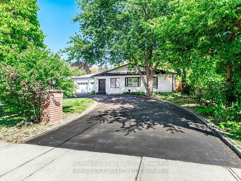 657 Old Harwood Avenue